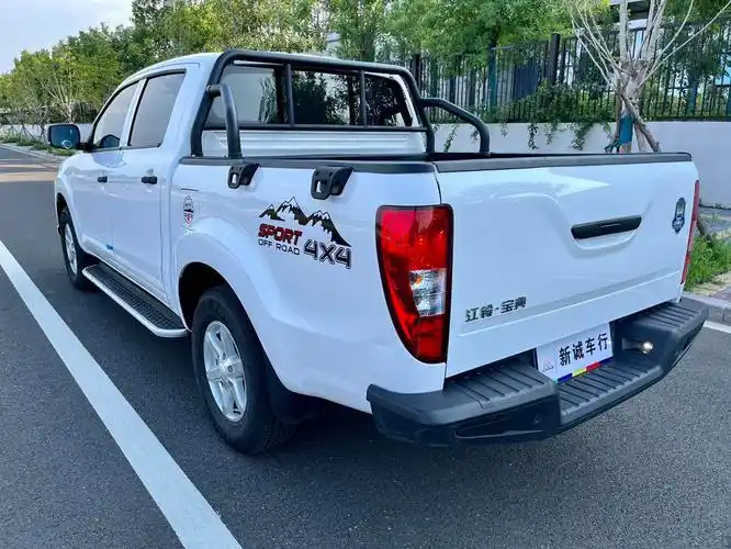 2022年3月 全新车极品 江铃宝典,2.5t手动柴油两驱尊