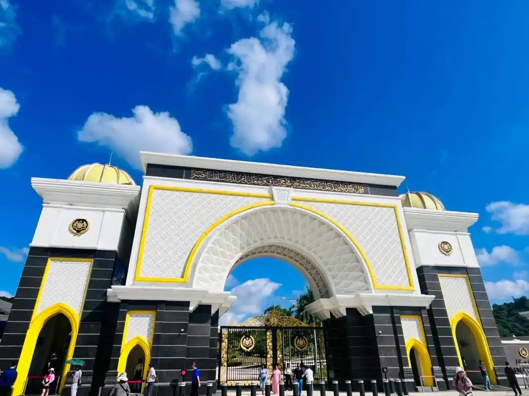 吉隆坡旅行之9890马来西亚大皇宫 马来西亚大皇宫坐落于吉隆坡市