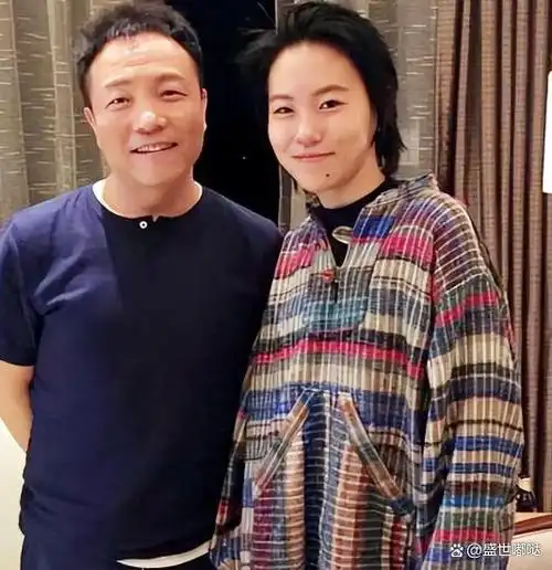 窦靖童我妈是王菲我爸是窦唯我不敢恋爱结婚