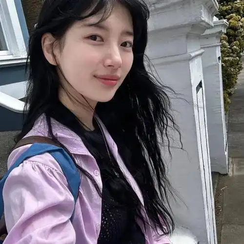 怎么一会儿不见,裴秀智又美了?