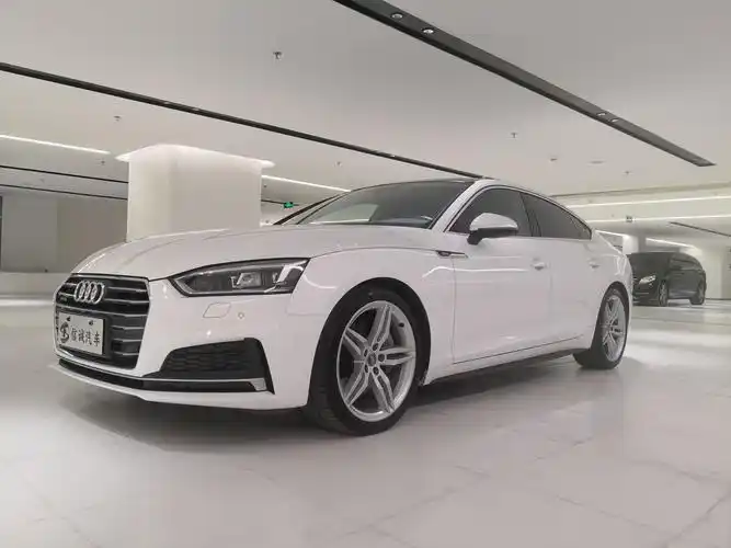 奥迪a5掀背 45tfsi [进口] 2017款 2.0t 自动 汽油 运动型