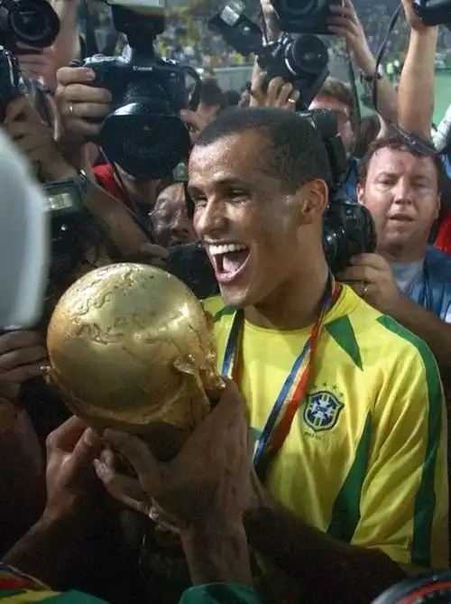 致敬传奇·里瓦尔多:绚丽如夏花 沉寂如秋叶 超自然的左脚天才