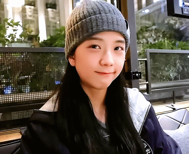 金智秀幸福指数103%