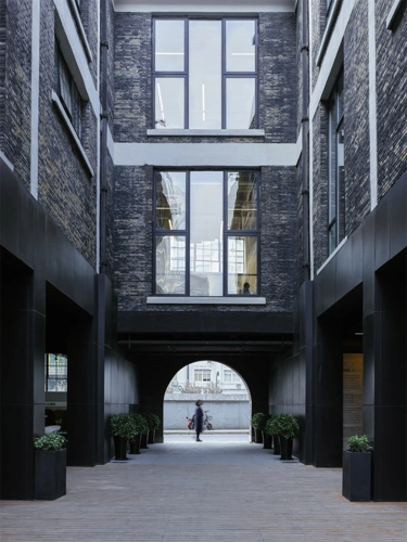 拯旧焕新以工业风激活的城市商业空间