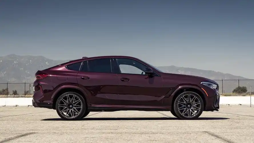 2021款宝马x6 m雷霆版:依旧是性能跨界suv的领跑者