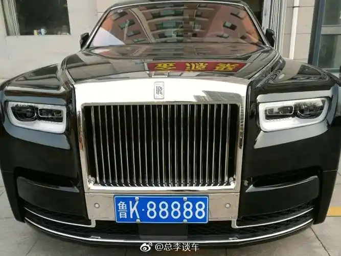 鲁k88888山东首辆牛牌新幻影,最早是宝马735li,后换145万奔驰s350