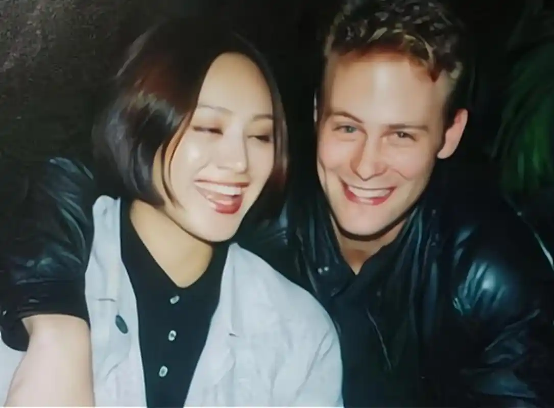 宁静称两人的生活既完美又不完美.