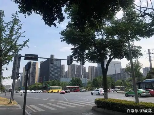 成都益州大道,环境太美了