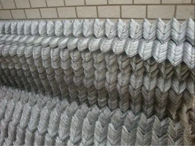 边坡铁丝网厂家热销机编菱形编织网绿化施工勾花网拧花网