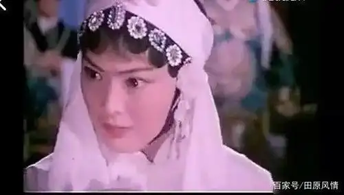 拒贿赂,秉公断案;不徇私,严审诰命