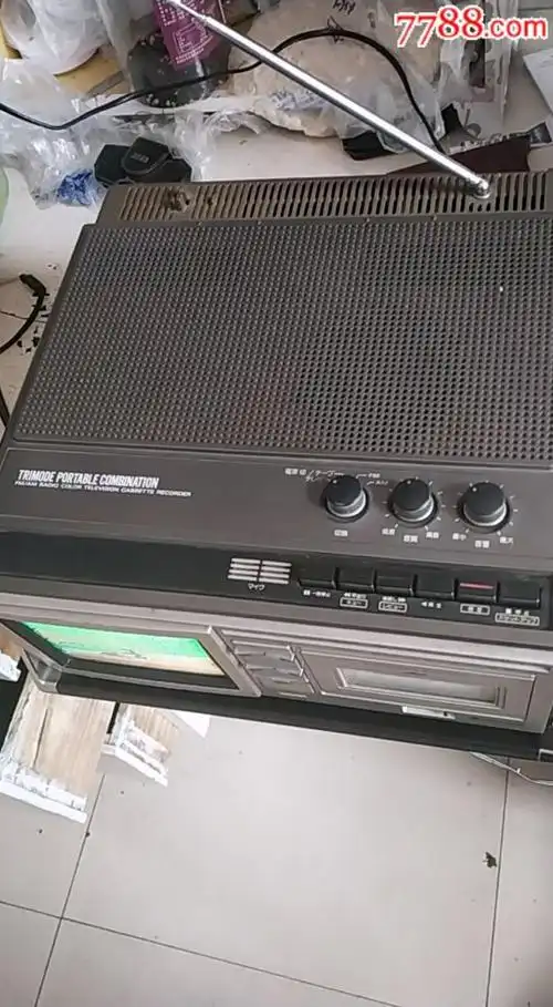 日立牌五寸彩色电视多用机