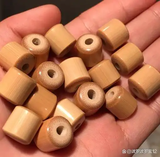 文玩玉竹的盘玉化过程可以分为以下几个步骤