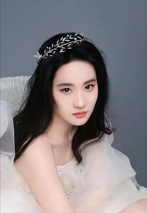 仙女姐姐一一刘亦菲被中国外交部公开点赞她是真正的中华儿女