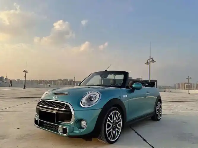 minicoopers敞篷加勒比蓝