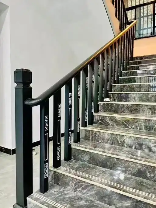 农村自建别墅 #乡村自建房全铝阳台栏杆,扶手 .无后顾之忧 - 抖音