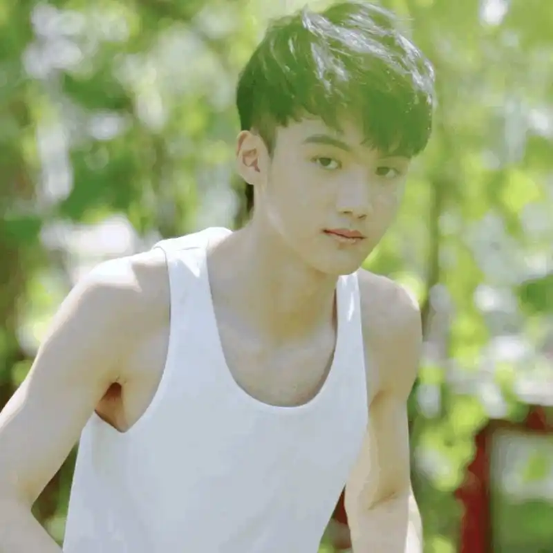 孙浠伦# 一次掉落大自然的奇妙体验@演员孙浠伦