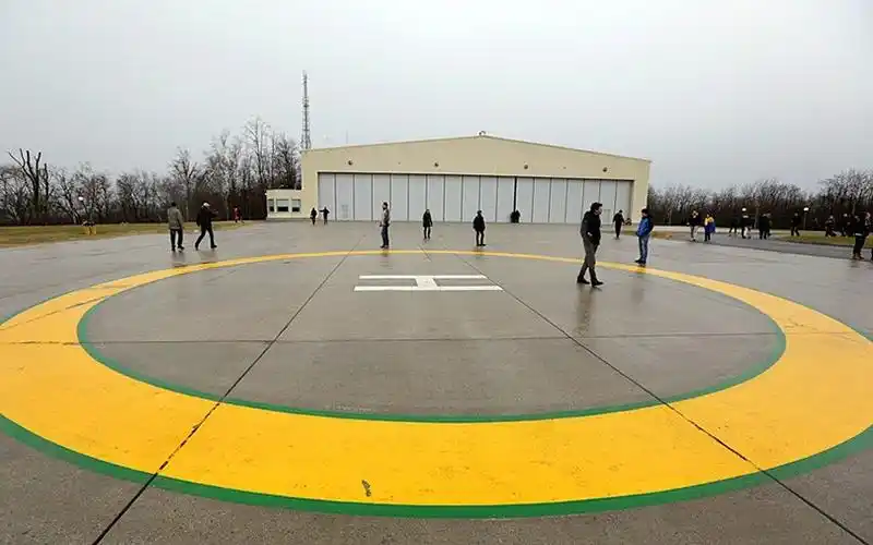 地面型停机坪_广州黑鹰直升机停机坪资质单位