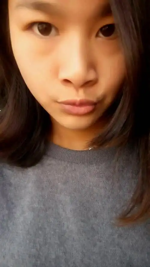 这个女生好不好看?