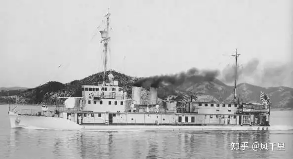 而甲午战争后的日本,自然也开始批量生产这类长江炮舰,特别是八国联军