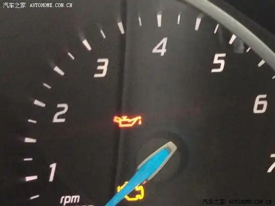 1,汽车机油灯报警,一般有几种情况1机油油量不足,使机油泵的泵油量