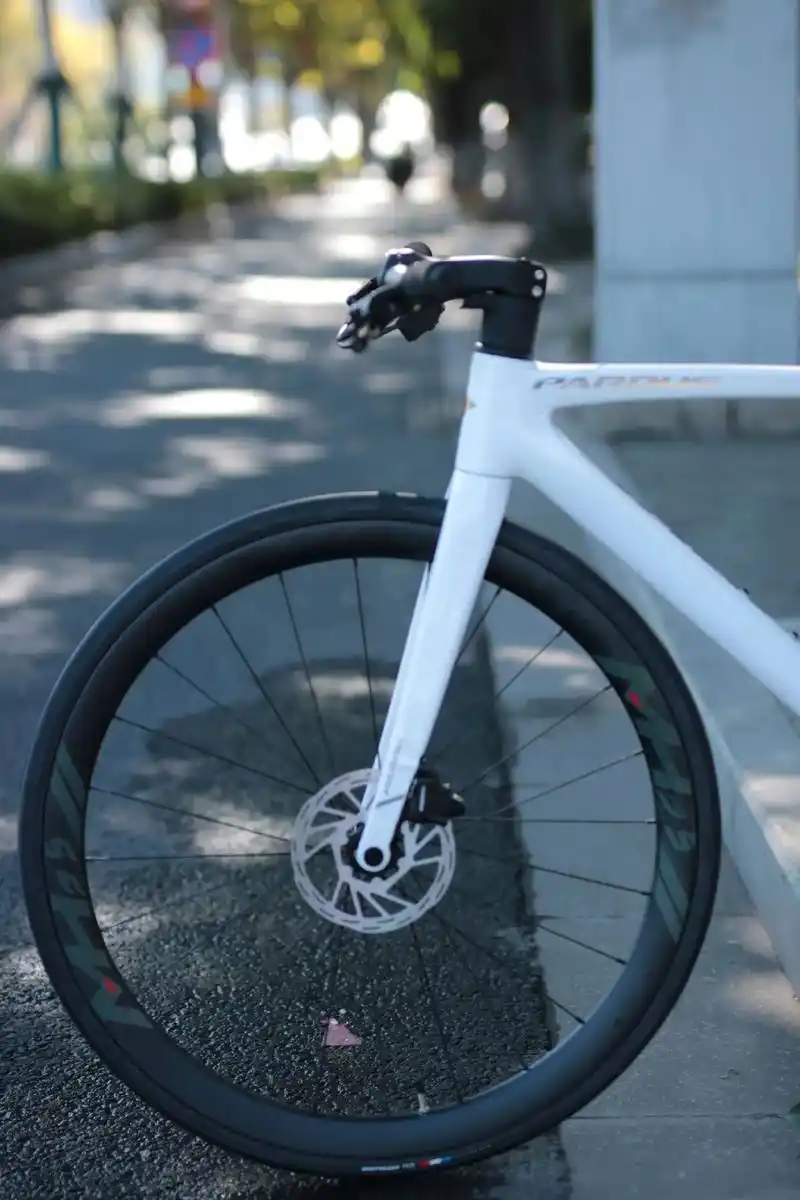 7.15公斤全碳电子变速直把公路车