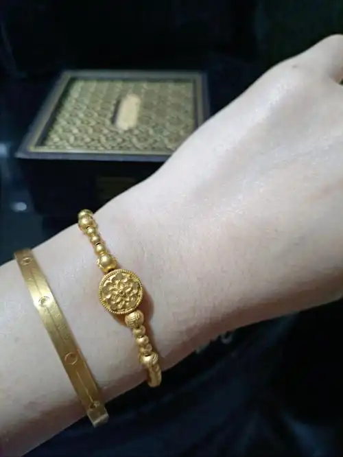 周大福黄金手链