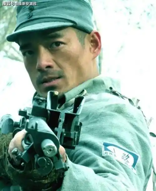 相信大家都会注意到,周卫国(文章扮演)组建了一支名为"雪豹"的特战队