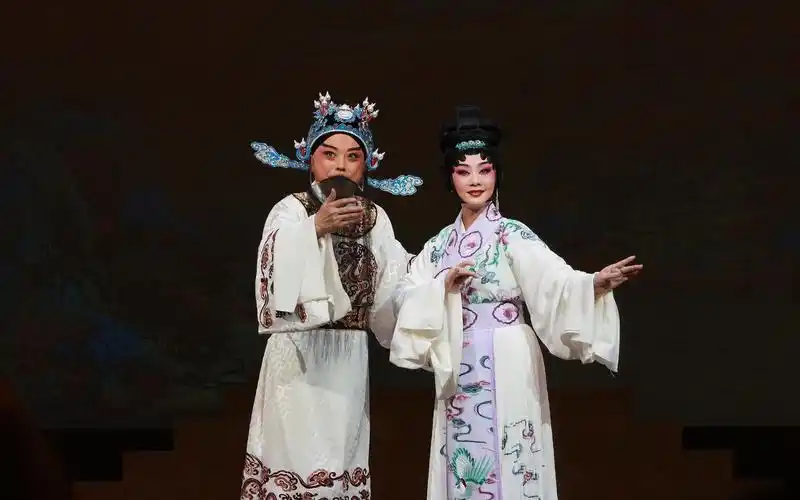 25 新编戏《纳土归宋》首演返场"长生殿" 于魁智&李胜素 |重新投稿