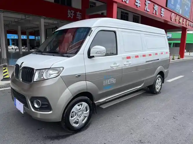 金杯 小海狮x30  2021款 1.5l商务型中央空调版厢货国vi swc15m图片