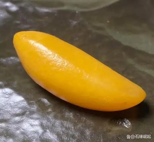 一块金丝玉的真假