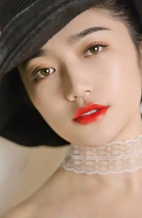 唇线_嘴唇_下唇