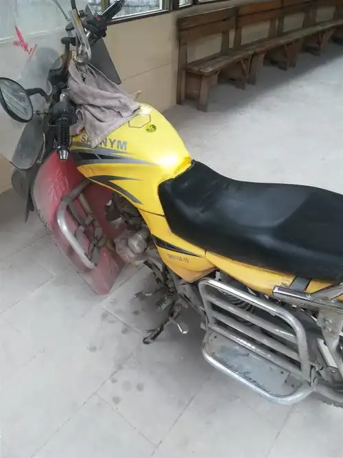 5年二手摩托车有牌有证400急卖