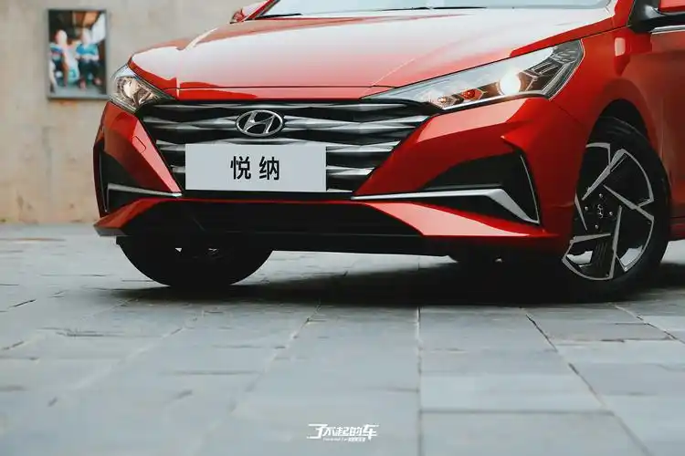 了不起的车实拍北京现代新一代悦纳这样的高颜值家轿会不会是你的菜