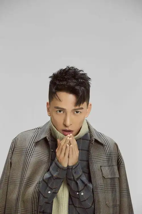 乔安你好今日开播蒋雪鸣全新形象暖心上线