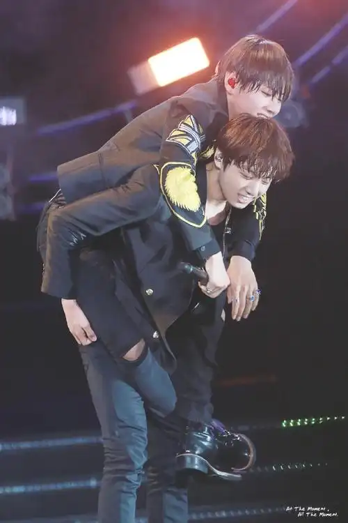 160702 花样年华 on stage epilogue in 南京 #金泰亨##v##防弹少年团