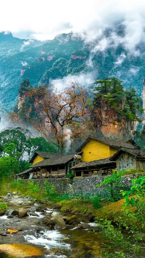 隐居山水间,悠闲自在,你们喜欢吗?