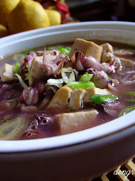 墨斗鱼炖豆腐的做法图解