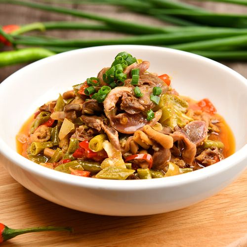 湘典 白辣椒炒肉170g猪肉卜辣椒半成品微辣速食熟食加热即食 白辣椒炒