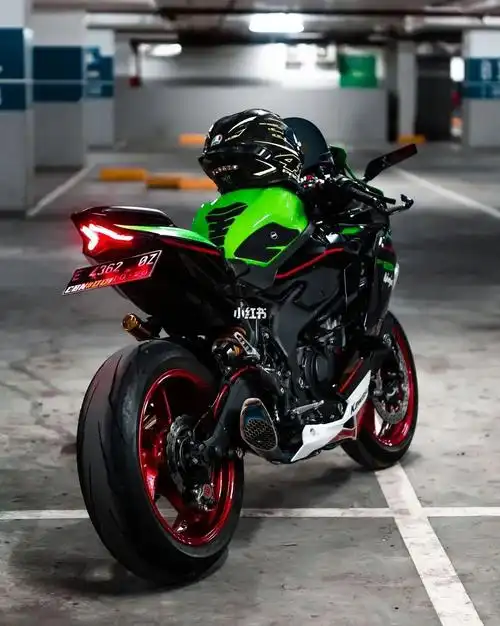 最美小排量最有大排气势的车川崎zx25r