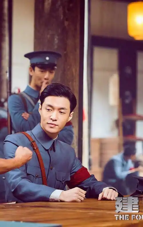 张艺兴建军大业