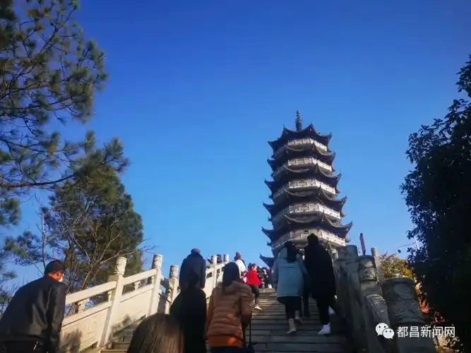 面貌一新的南山风景区成为都昌人的网红打卡地