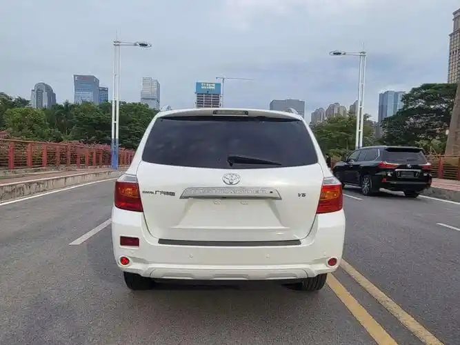 丰田 汉兰达  2009款 3.5l 四驱7座至尊版图片