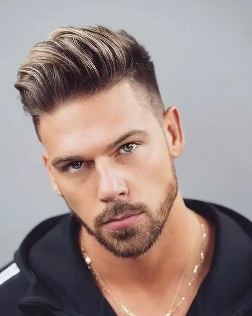 超级有派的背头造型