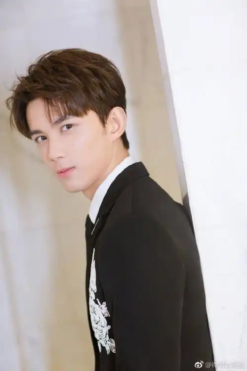 新一代小鲜肉出炉!