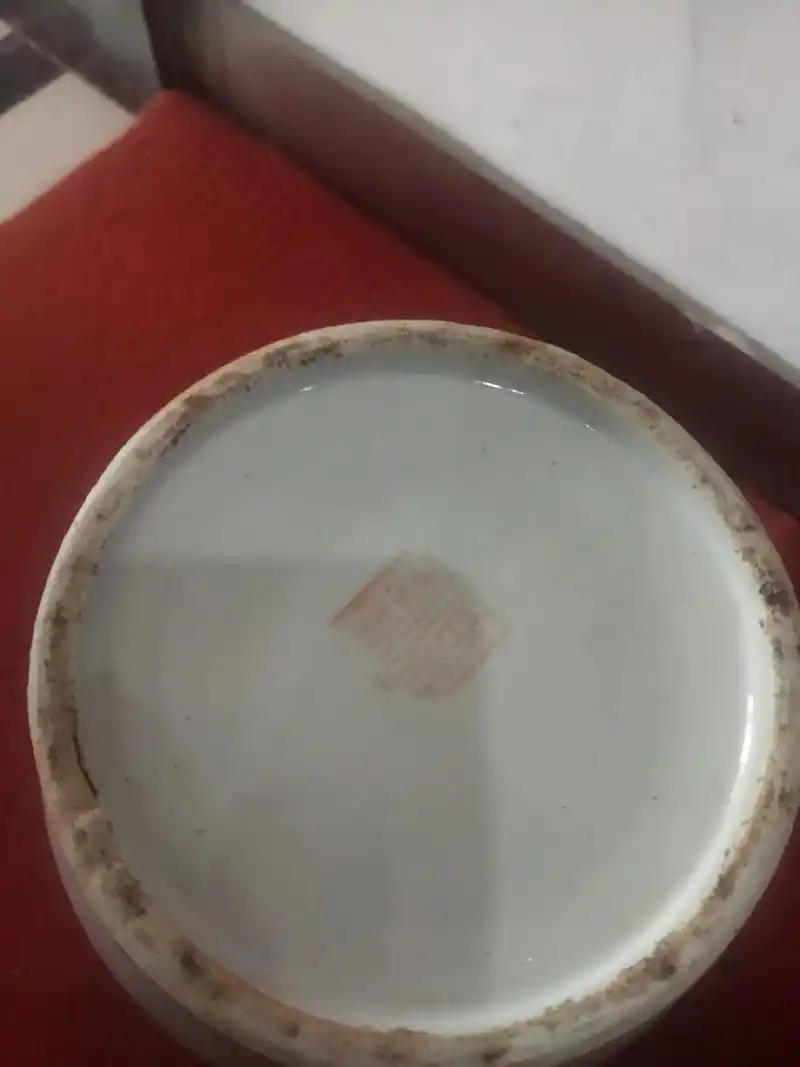 瓷器花瓶,高42,肚20,口17,底14公分,底款(同治年制 - 抖音