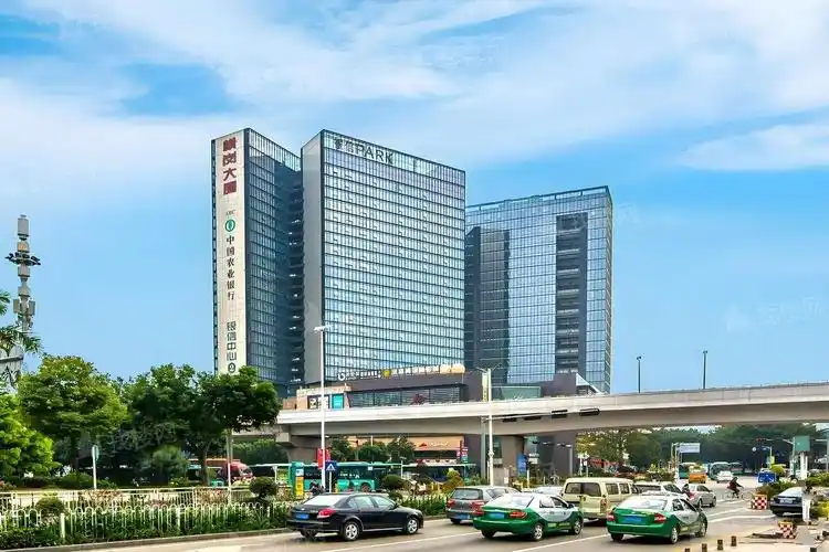 龙岗横岗地铁站办公室写字楼出租