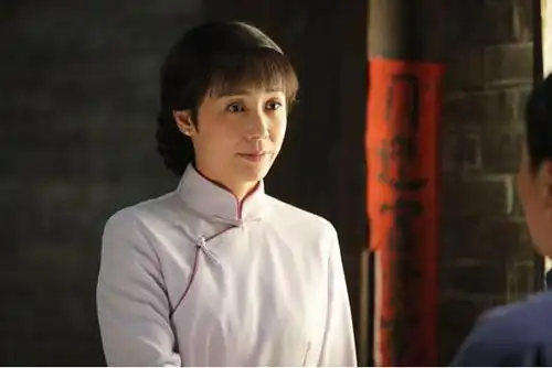 蒋雯丽在《正阳门下的小女人》扮嫩观众也买单,谁叫她人美戏好!