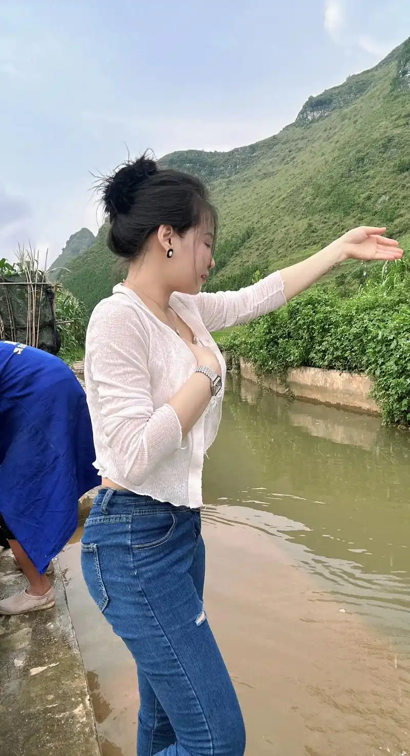 广西姑娘.#微胖女人 #耐看型 - 抖音