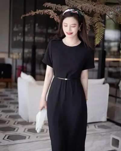 原创职场穿搭中的连衣裙到底有多靓简洁中的优雅日常中的高贵