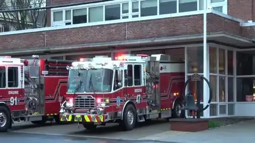 美国经典的费拉拉消防车紧急出动,中网很有欧特色